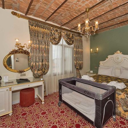 By Murat Crown Hotel Taksim Istanbul Exterior photo