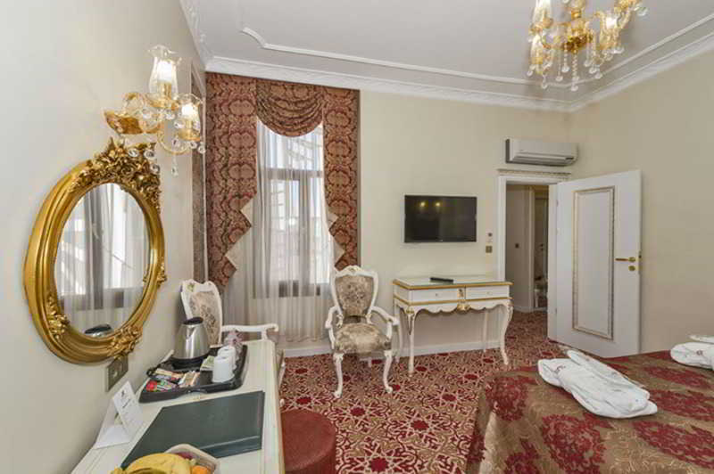 By Murat Crown Hotel Taksim Istanbul Exterior photo