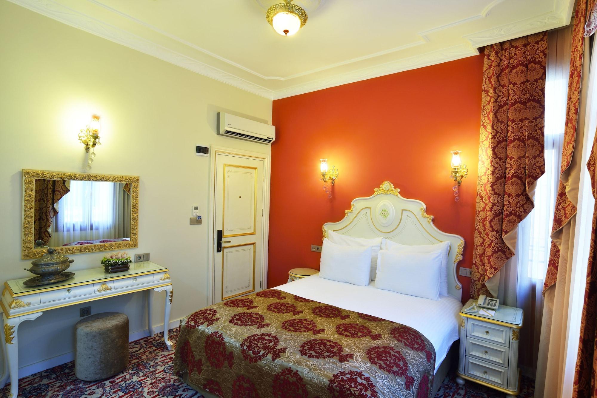 By Murat Crown Hotel Taksim Istanbul Exterior photo