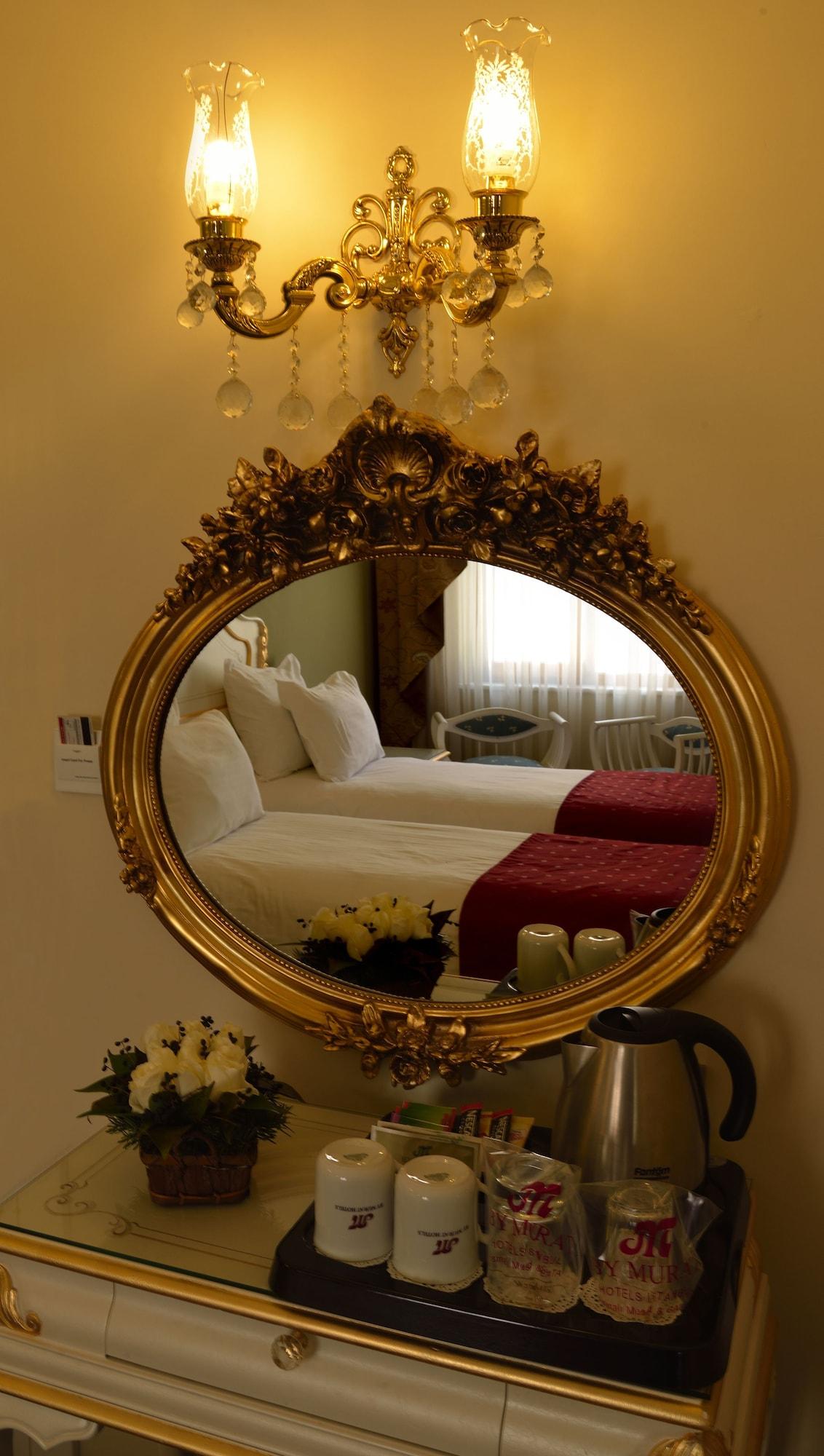By Murat Crown Hotel Taksim Istanbul Exterior photo
