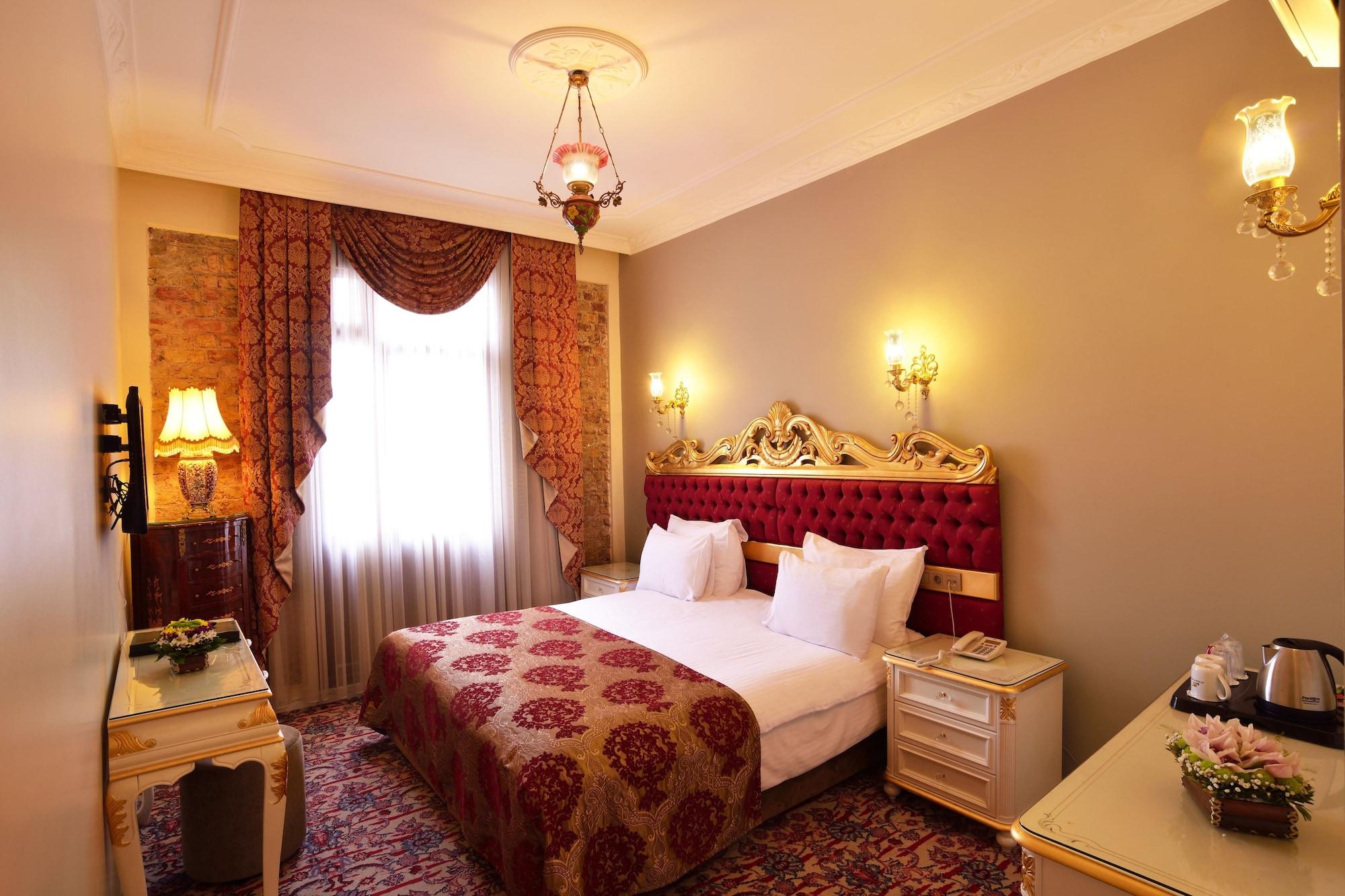 By Murat Crown Hotel Taksim Istanbul Exterior photo