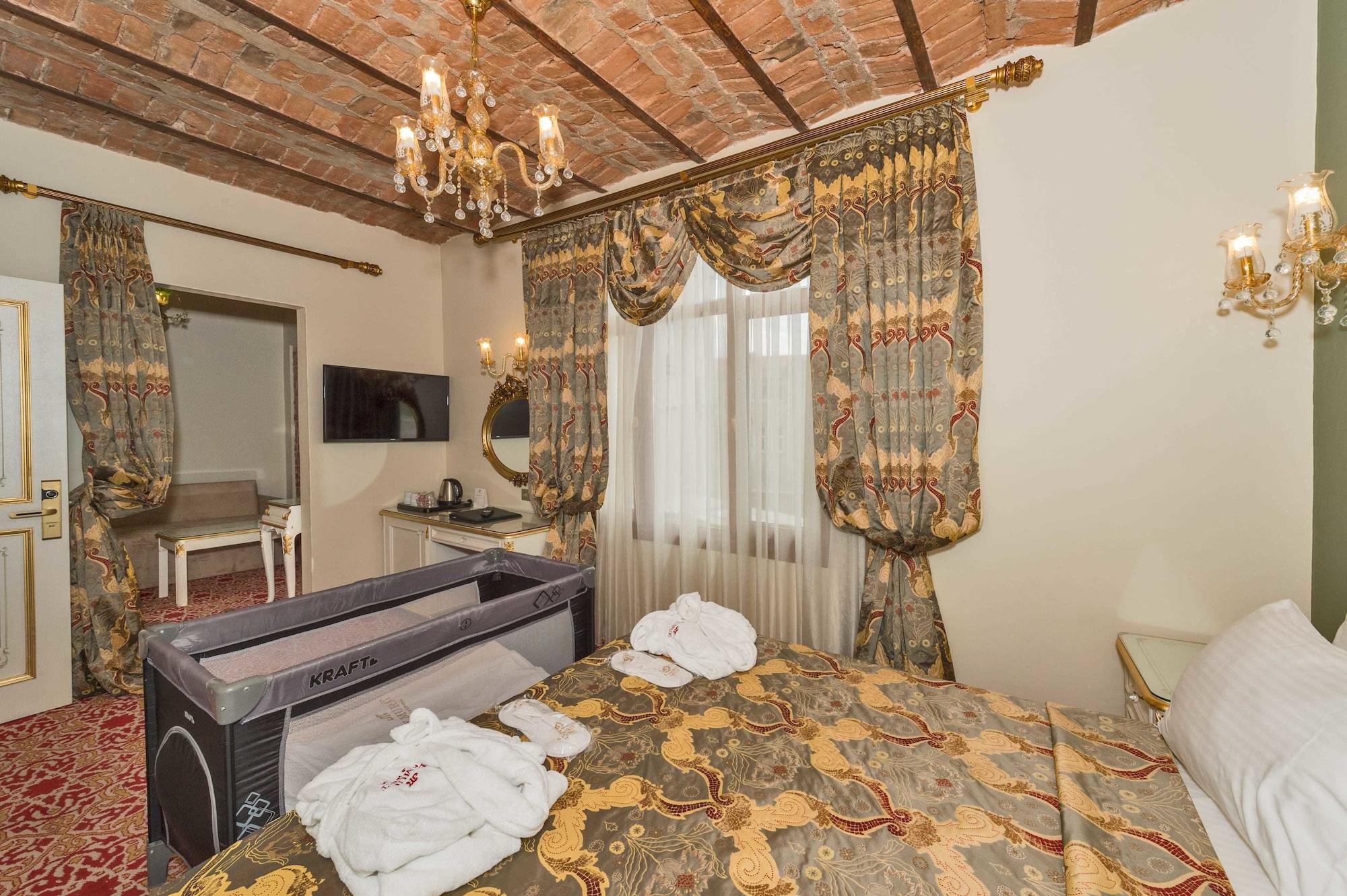 By Murat Crown Hotel Taksim Istanbul Exterior photo