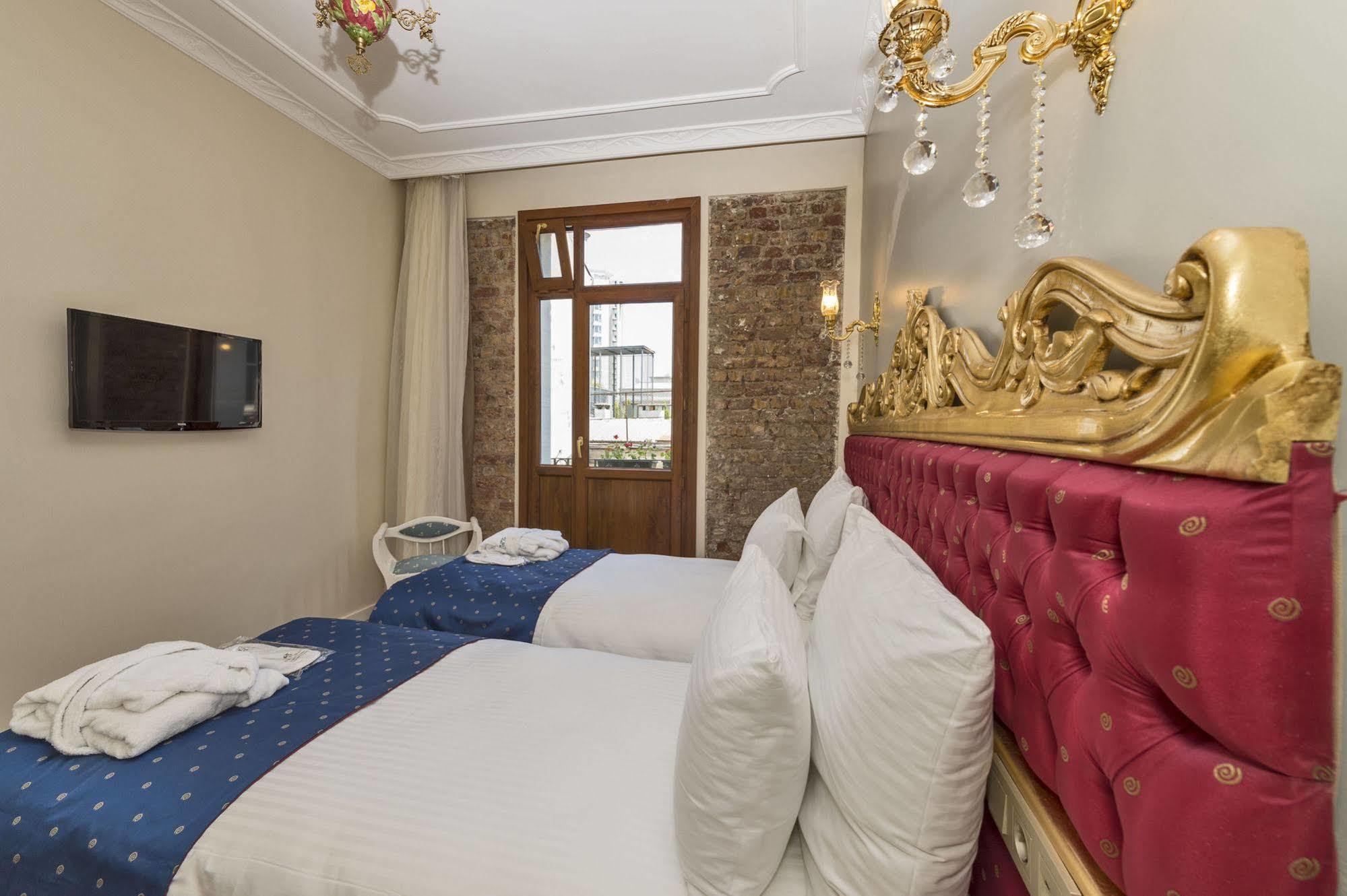 By Murat Crown Hotel Taksim Istanbul Exterior photo